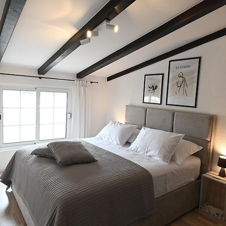 חוואר Apartment Kokolo Sea View Hvar מראה חיצוני תמונה