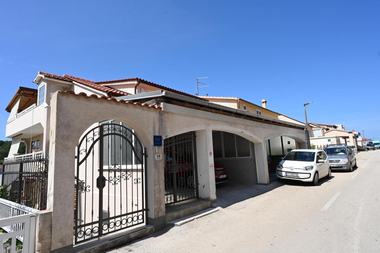 חוואר Apartment Kokolo Sea View Hvar מראה חיצוני תמונה