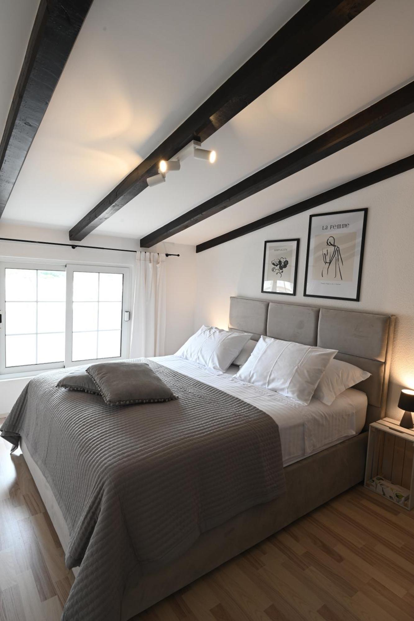 חוואר Apartment Kokolo Sea View Hvar מראה חיצוני תמונה