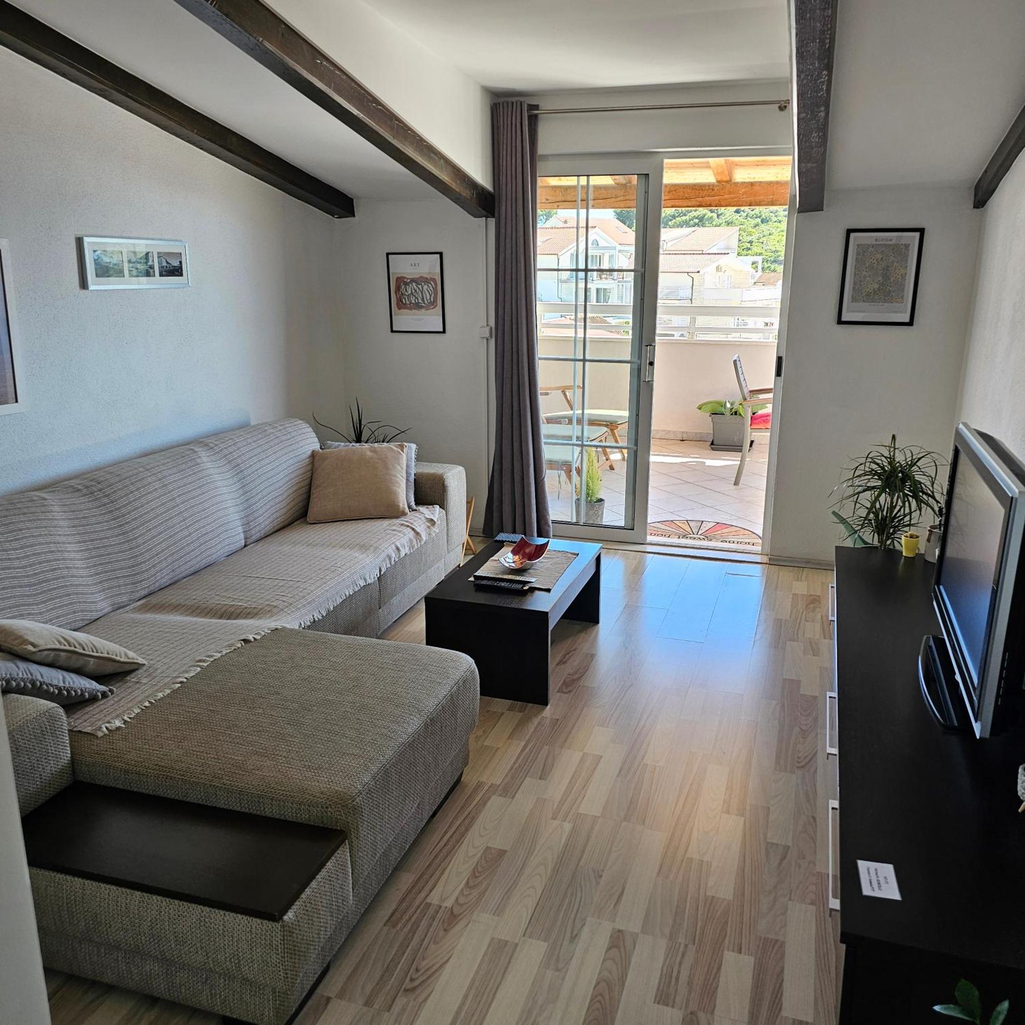 חוואר Apartment Kokolo Sea View Hvar מראה חיצוני תמונה